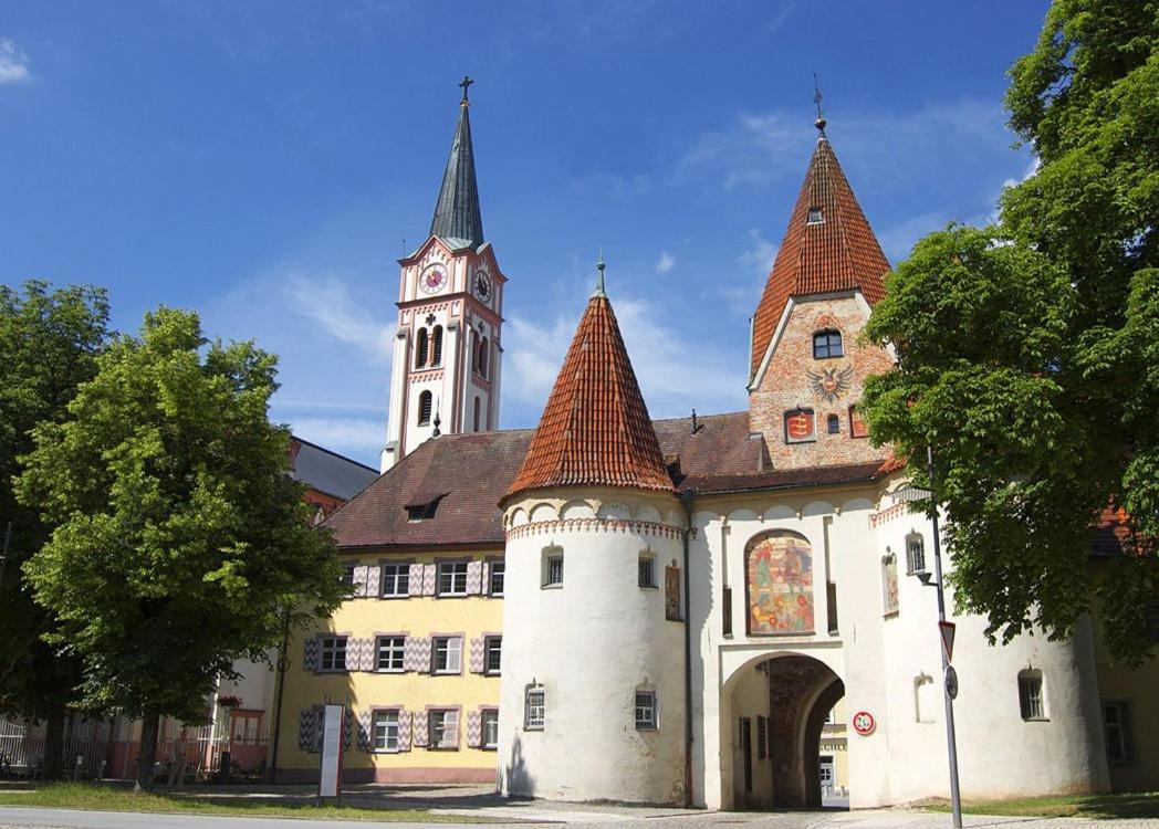 Hotel Zum Loewen Weißenhorn المظهر الخارجي الصورة